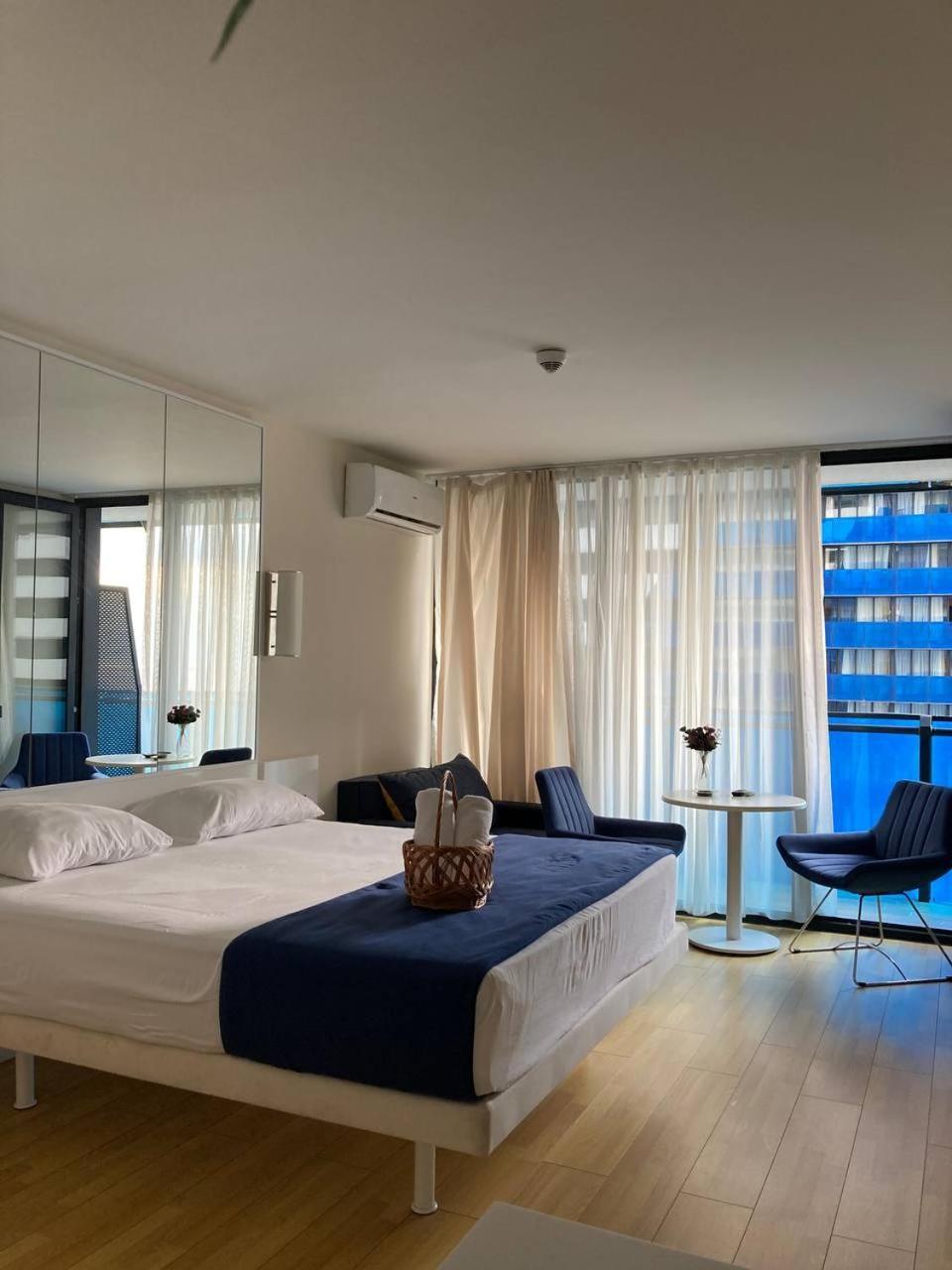Orbi City Aparthotel Batumi Ngoại thất bức ảnh