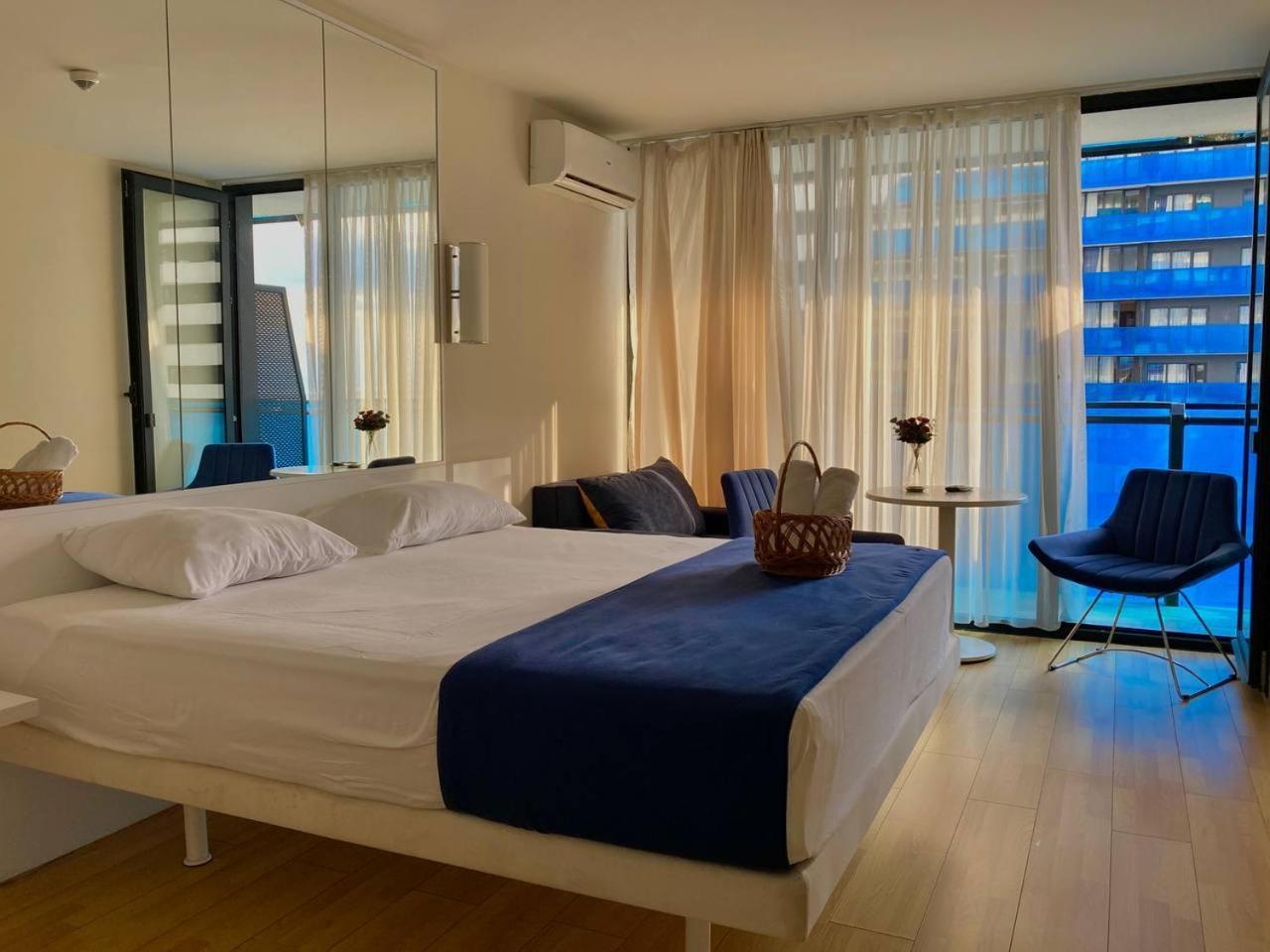Orbi City Aparthotel Batumi Ngoại thất bức ảnh
